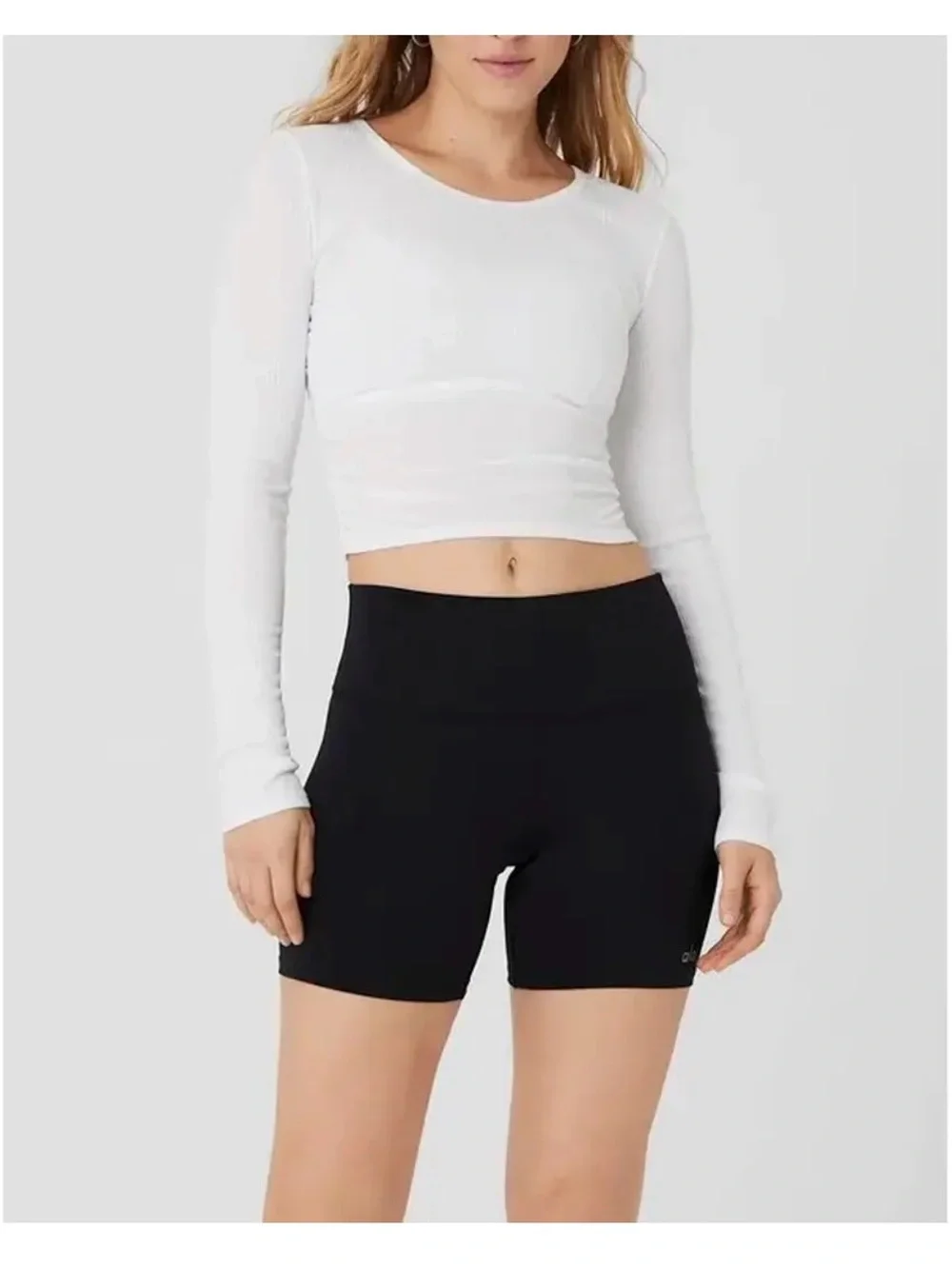 ALO Yoga Women's Ribbed Long-Sleeve Crop Top in Cream